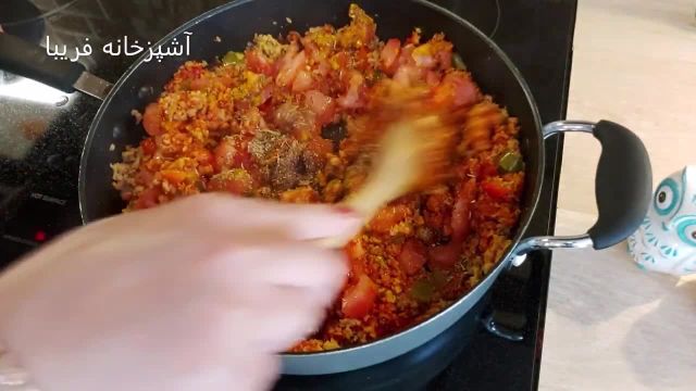 طرز تهیه ماکارونی خوشمزه و گیاهی با سویا به سبک ایرانی
