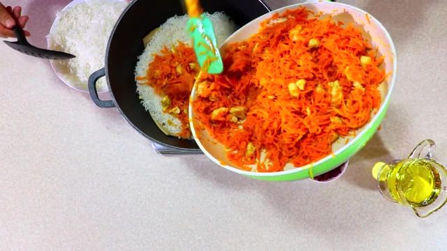 ساده ترین روش پخت هویج پلو خوشمزه و ملس با مرغ | قاطی پلو