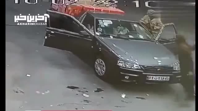 ویدئویی از سرقت مسلحانه یک خودرو در پمپ بنزین