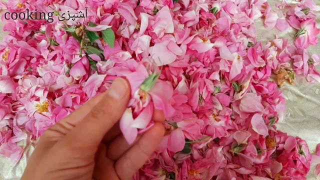 طرز تهیه مربای گل محمدی فوق العاده خوشرنگ با عطر و طعمی بی نظیر