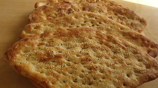 طرز تهیه نان پیده خوشمزه به روش ترکیه ای