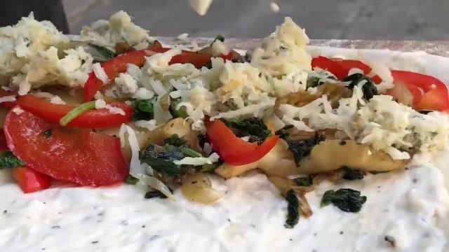 طرز تهیه پیتزا کالزونه سبزیجات به سبک اصیل ایتالیایی