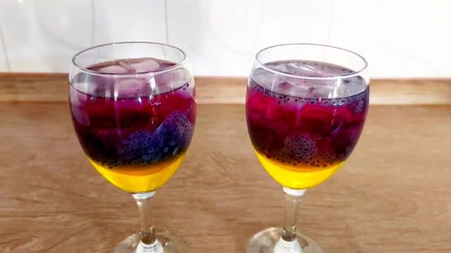 طرز تهیه شربت کهکشانی با گل پنیرک | نوشیدنی خنک با رنگ طبیعی برای پذیرایی