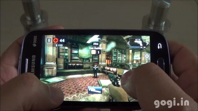 بازی Dead Trigger 2 در Samsung Galaxy S Duos 2 S7582