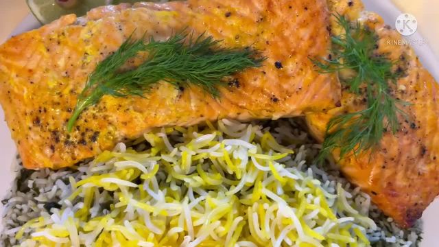 طرز تهیه سبزی پلو با ماهی مجلسی و خوشمزه در فر غذای رژیمی پرطرفدار