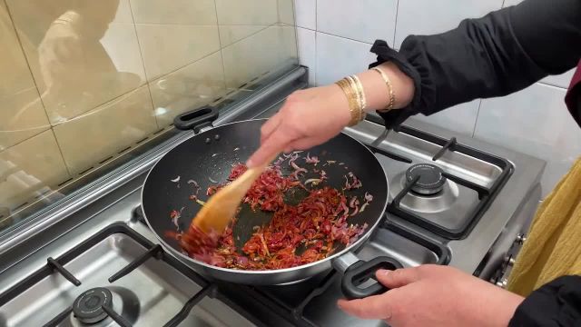 طرز تهیه واویشکا مرغ به روش سنتی گیلانی