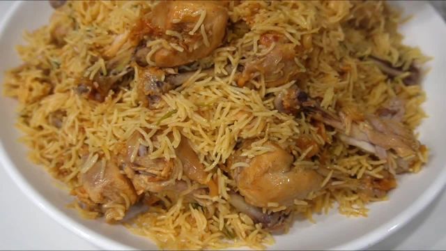 طرز تهیه بریانی مرغ در دیگ بخار غذای مجلسی افغانی