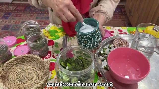 طرز تهیه 3 مدل ترشی کمیاب چاشنی خوشمزه و سنتی ایرانی