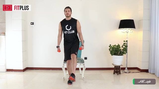 آموزش حرکت بدنسازی باکس اسکوات تک پا با دمبل در خانه