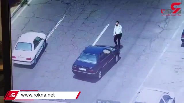 لحظه دستگیری سارق حرفه ای خودرو و شلیک پلیس به خودروی سرقتی | ویدیو
