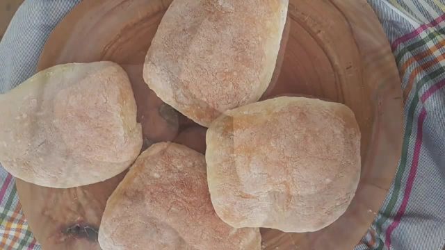دستور تهیه نان چاباتا خانگی نان ایتالیایی اصیل بدون ورز دادن
