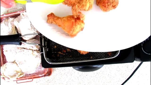 طرز تهیه کباب مرغ بریان | دستور مرغ سرخ شده در خانه به سبک KFC