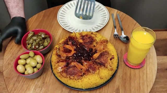 طرز تهیه زرشک پلو با مرغ مجلسی و خوشمزه به سبک استانبولي