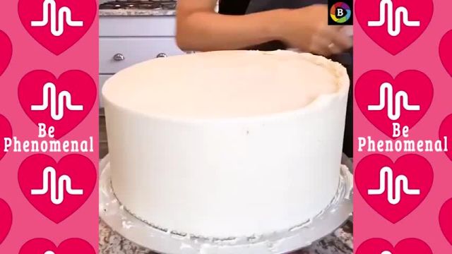 طرز تهیه کیک تولد خانگی |تزئین کیک تولد