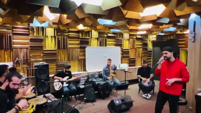 سینا شعبانخانی | تمرین آهنگ نقطه حساس برای کنسرت برج میلاد تهران