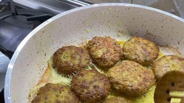 طرز تهیه شامی آرد نخودچی پوک و خوشمزه با دستور ساده و آسان