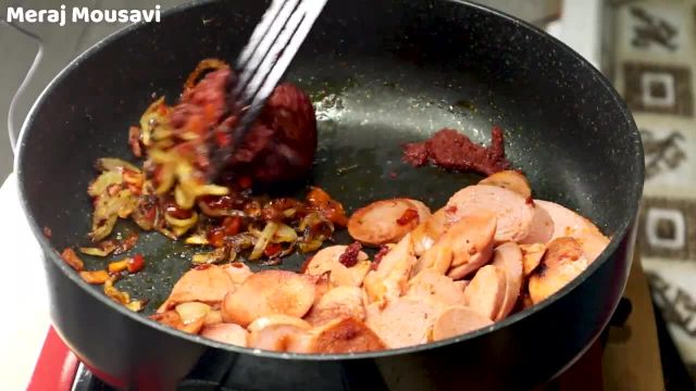 طرز تهیه سوسیس بندری مجردی در 10 دقیقه