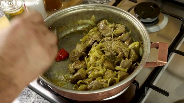 طرز تهیه خورش هویج خوشمزه و مخصوص به روش تبریزی