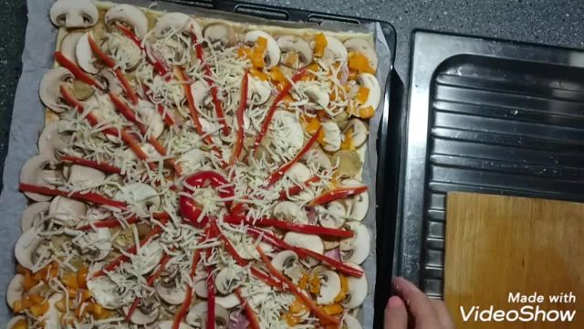 طرز تهیه پیتزا ایتالیایی خانگی با طعمی بی نظیر