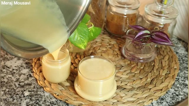طرز تهیه شیر عسل خانگی غلیظ به همراه فوت و فن ها