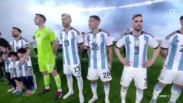 جشن تماشایی طرفداران آرژانتین در ورزشگاه مونومنتال | فیلم