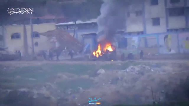 لحظه تخریب یکی از تجهیزات زرهی ارتش اسرائیل توسط حماس - فیلم