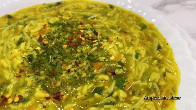 طرز تهیه سوپ یا آش با گندنه خوشمزه و لعابدار با دستور افغانی