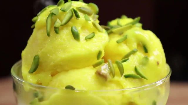 آموزش بستنی سنتی زعفرانی در منزل به روش بازاری