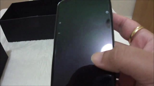 ویدیوی آنباکس و بررسی Google LG Nexus 4