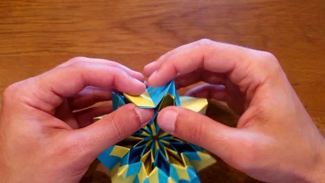 راهنمای ساخت آتش بازی متحرک اوریگامی مسحور کننده