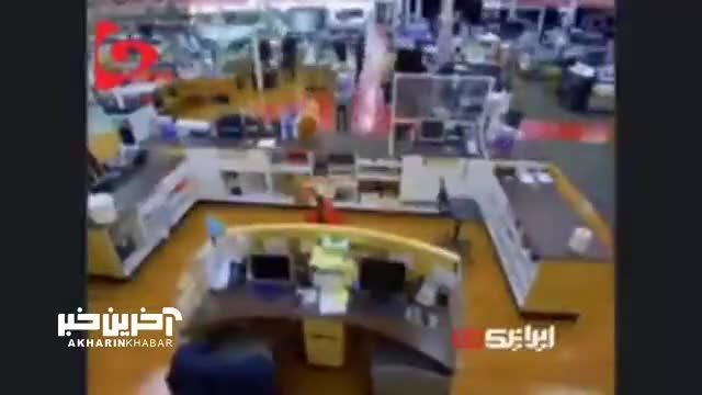 سرقت دسته جمعی از فروشگاه لوازم برقی در فیلادلفیا