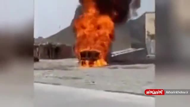 آتش گرفتن یک خودروی سوخت‌کش در منطقه بلوچستان | ویدیو