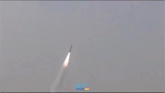 مشاهده فیلم آزمایش موشک بالستیک توسط ارتش پاکستان