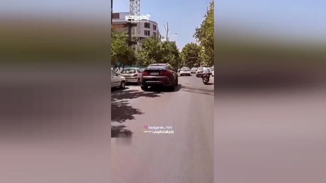 خودرو محمد رضا گلزار | شکار تنها خودروی «منصوری» پلاک ملی در خیابان های تهران
