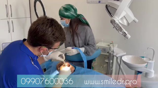 دکتر متخصص ایمپلنت دندان  در تهران میدان ونک