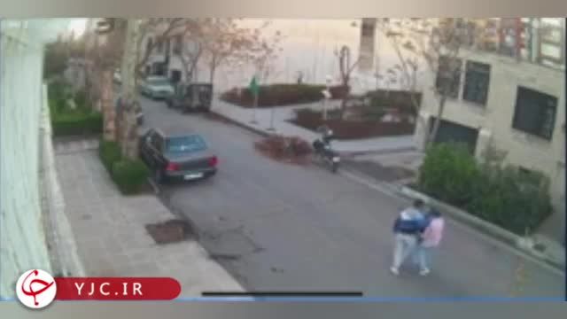 لحظه ربودن زن جوانی در خیابان پایتخت | ببینید