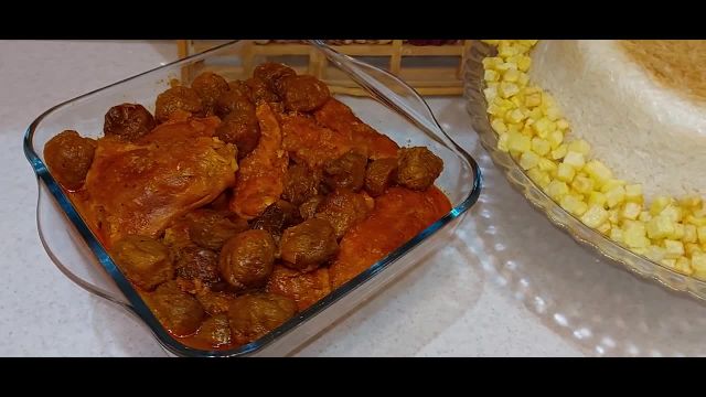 طرز تهیه خورش الو با مرغ غذای خوشمزه و مجلسی ایرانی