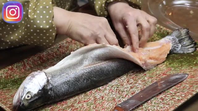 آماده سازی ماهی، سبزی پلو | نحوه تمیز کردن و بی استخوان کردن ماهی