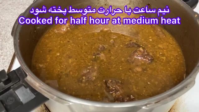 طرز تهیه خورشت فسنجون با مرغ فوق العاده خوشمزه غذای اصیل و مجلسی ایرانی