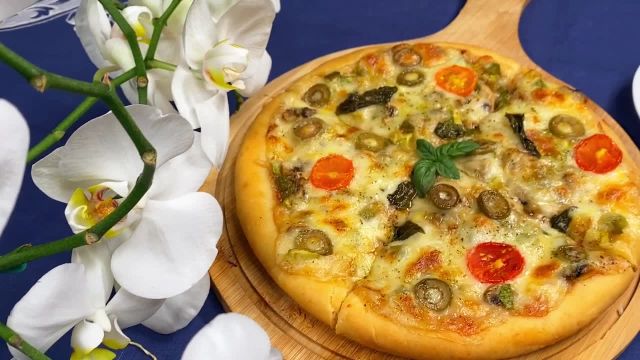 طرز تهیه پیتزا سبزیجات رژیمی با خمیر آماده