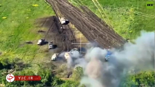انهدام ستون خودرو‌های نظامی اوکراینی به دست نیرو‌های روسیه | ویدیو