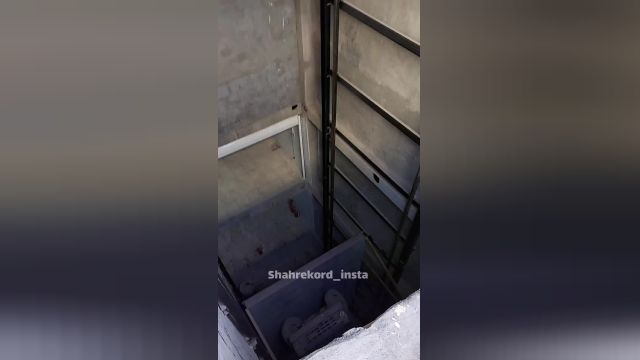 سقوط مرگبار نیسان آبی درون آسانسور با یک فوتی