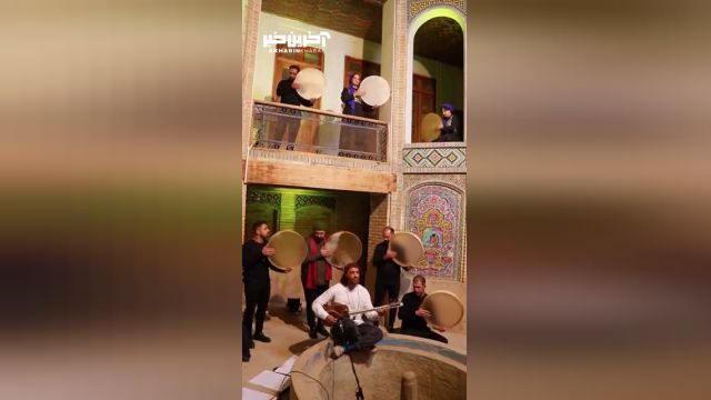 کنسرت تار ایرانی علی قمصری در «خانه دخانچی» در شیراز