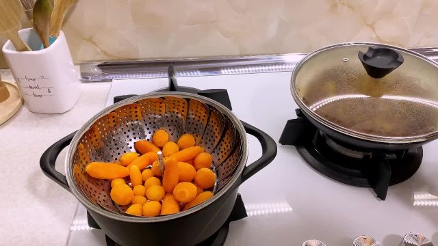 طرز تهیه کوکو هویج خوشمزه و درجه یک به صورت مرحله به مرحله