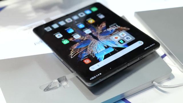 بررسی عملی Tecno Phantom V Fold