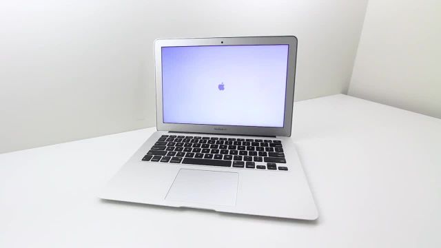 آنباکس و بررسی New Macbook Air Giveaway!