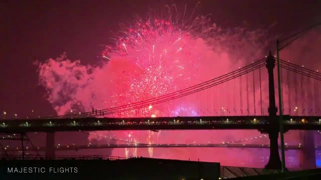 آتش بازی پل بروکلین در شهر نیویورک را در این ویدیو ببینید!