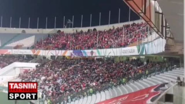 حضور گسترده بانوان هوادار پرسپولیس در استادیوم آزادی