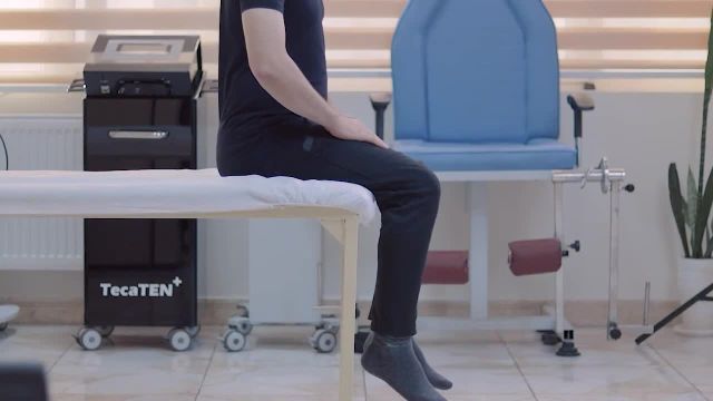8 حرکت تقویتی برای درمان زانو درد در خانه | ویدیو