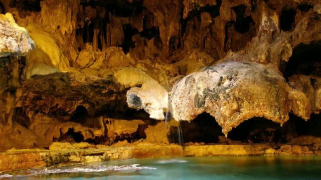 با دیدن غارهای رنگارنگ و زیبا شگفت زده خواهید شد!